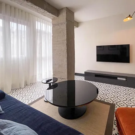 Vt Station Con Garaje Apartman *